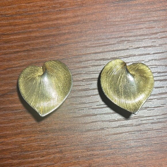 Vintage Gold Heart-Shaped Textured Clip On Earrings - Picture 1 of 6